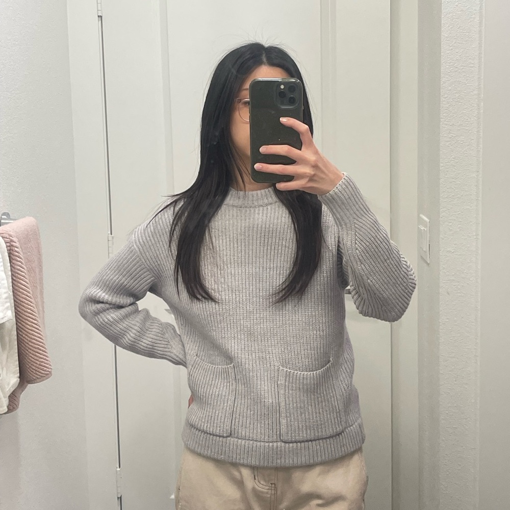 Ann Taylor Front Pocket Cardigan